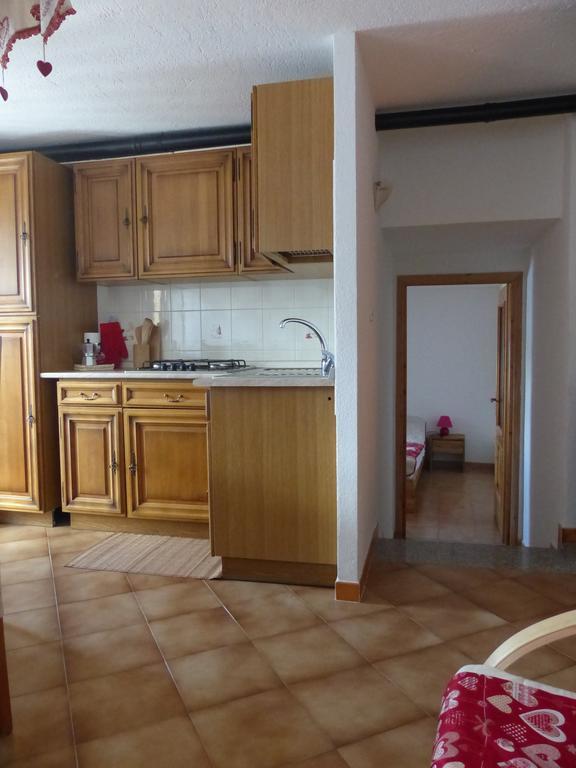 Appartamenti Grivola Ozein Luaran gambar