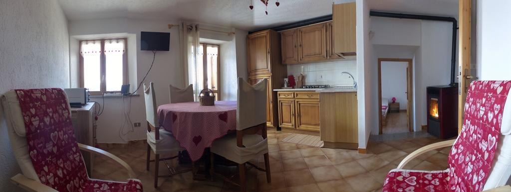 Appartamenti Grivola Ozein Luaran gambar